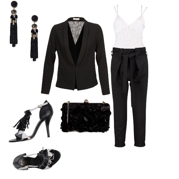 Outfit donna - Concerto a teatro. Stile Sexy per Serata fuori. Abbinamento con pochette fantasia floreale, orecchini pendenti farfalla con perline e nappine nero e oro.