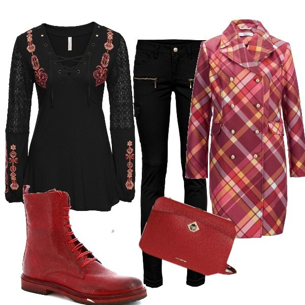 Outfit donna - New look cappotto. Stile Basic per Tutti i giorni. Abbinamento con pantaloni cargo, maglieria, cappotti, borse a spalla, stivaletti.