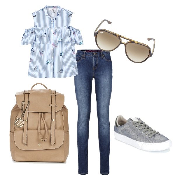 Outfit donna - Sabato di Shopping. Stile Basic per Tutti i giorni. Abbinamento con jeans skinny, zaino beige, camicia con volant a righe con spalle scoperte e bottoni blu.