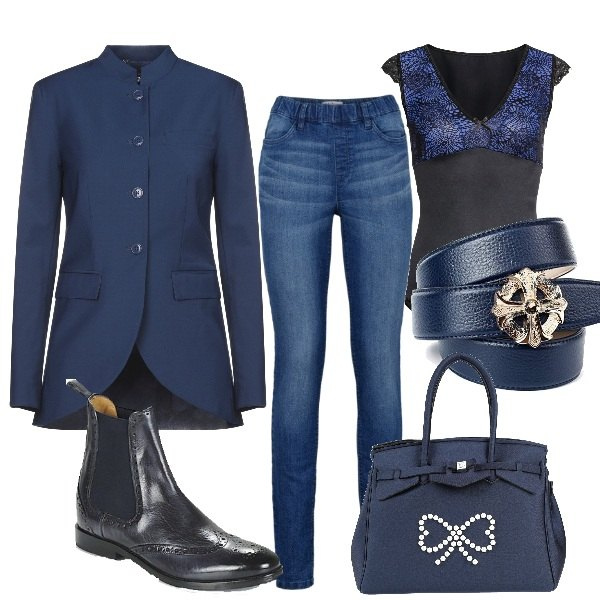 Outfit donna - Rientro in ufficio con stile. Stile Chic per Ufficio. Abbinamento con jeggings, body, blazer, borse a mano, stivaletti, cinture.