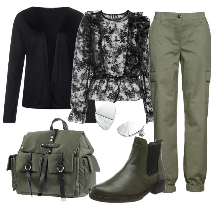 Outfit donna - Una blusa Rainbow. Stile Trendy per Tutti i giorni. Abbinamento con pantaloni cargo, bluse, zaini, orecchini, cardigans, stivaletti.