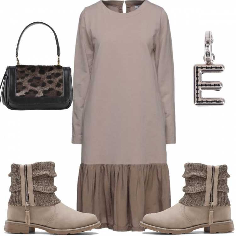 Outfit donna - L\'abito lungo con gli stivaletti. Stile Trendy per Tutti i giorni. Abbinamento con stivaletti, vestiti midi/longuette, ciondoli, borse a mano.