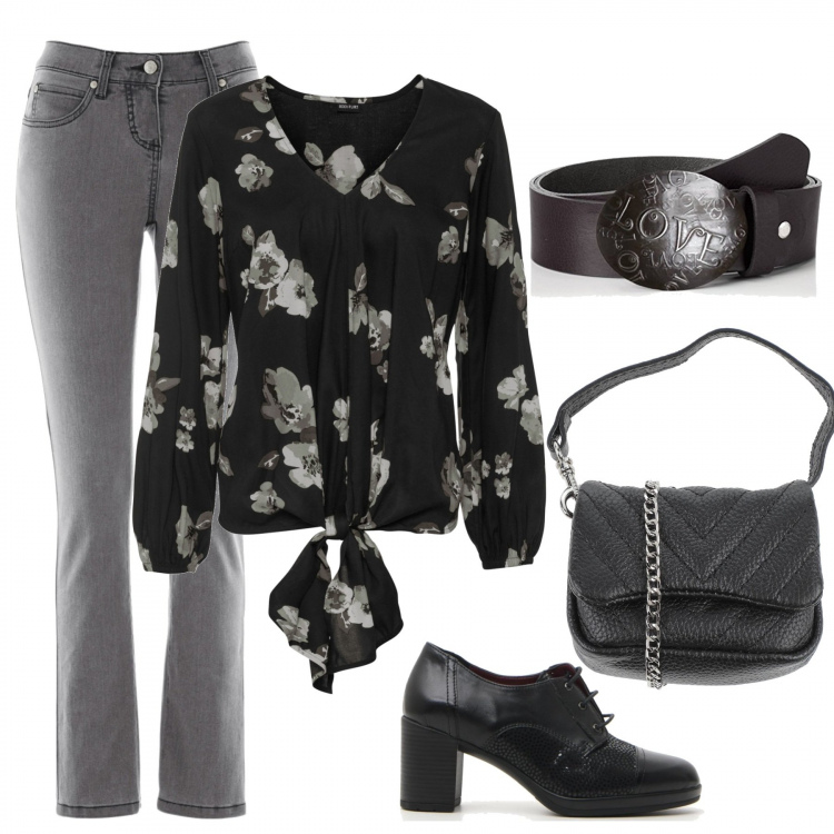 Outfit donna - Lungo collo. Stile Basic per Tutti i giorni. Abbinamento con jeans slim fit, bluse, borse a tracolla, scarpe stringate, cinture.