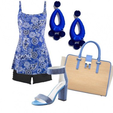 Outfit Toni azzurro al blu