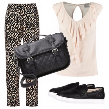 Outfit Passeggiando leggere