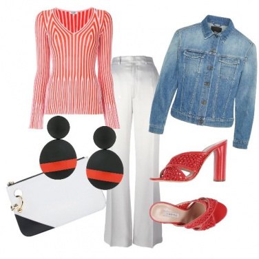 Outfit CMPS Ci sta a luna n\'miezzo