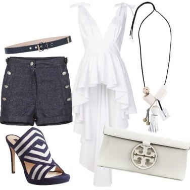 Outfit Bianco e blu, non sbaglia mai