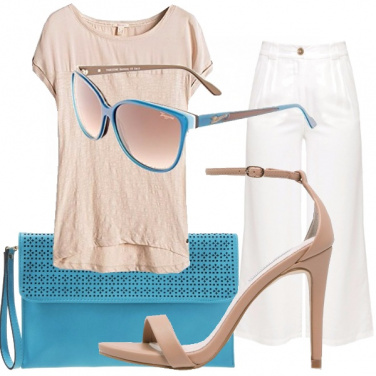 Outfit I colori della sabbia e del mare