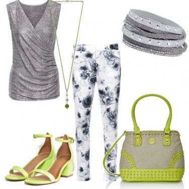 Outfit Verde acido su argento