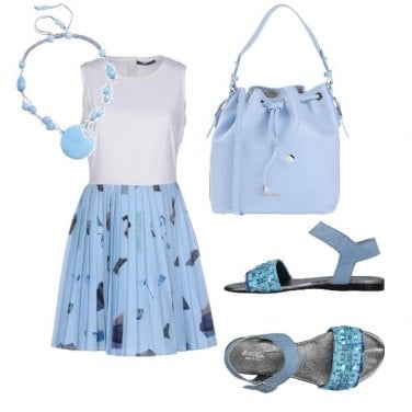Outfit Azzurro cielo