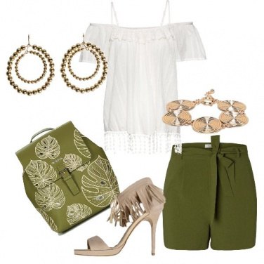 Outfit Shorts e zainetto per la tua serata