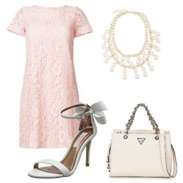 Outfit Classe in rosa e bianco