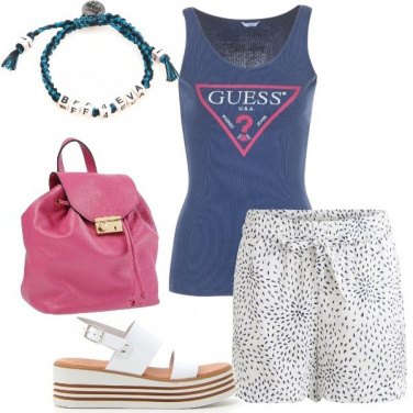 Outfit Zainetto e sandali