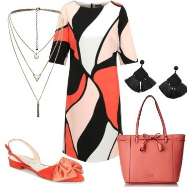 Outfit Nero e albicocca