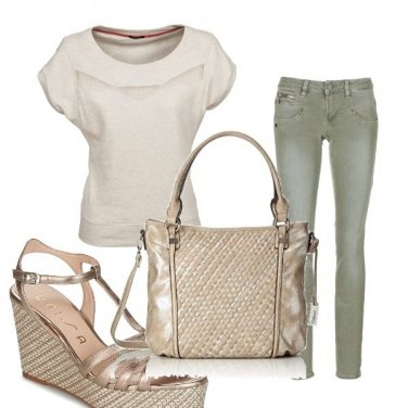 Outfit Università style