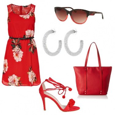 Outfit I sandali con i pon pon