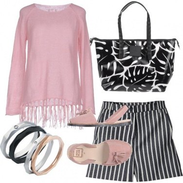 Outfit Frange e righe