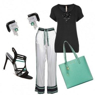 Outfit Un tocco di verde speranza