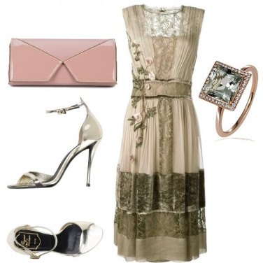 Outfit Un vestito romantico