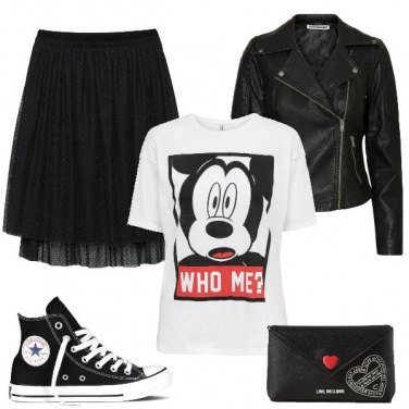 Outfit Trendy in sneakers