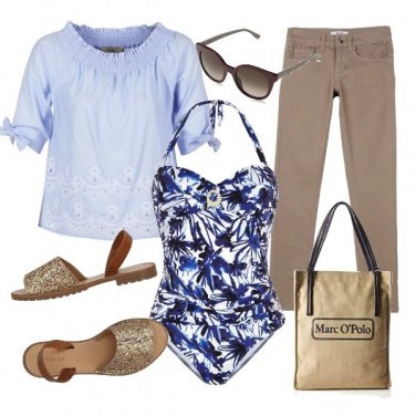 Outfit CMPS Il costume per nuotare
