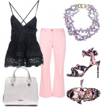 Outfit Sandali floreali