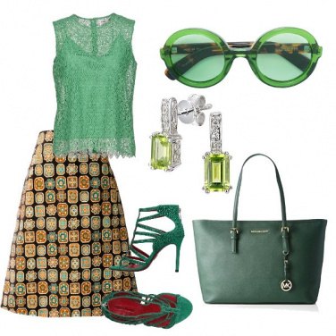 Outfit Verde bon ton e un pizzico di etnico