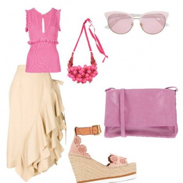 Outfit Tonalita rosa e beige