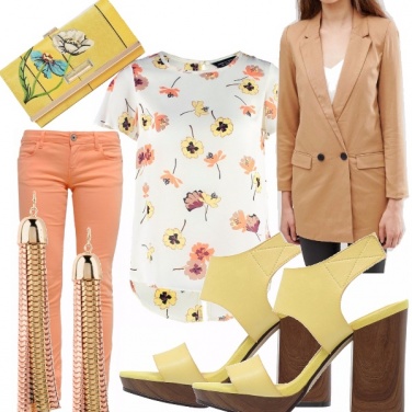 Outfit Apricot