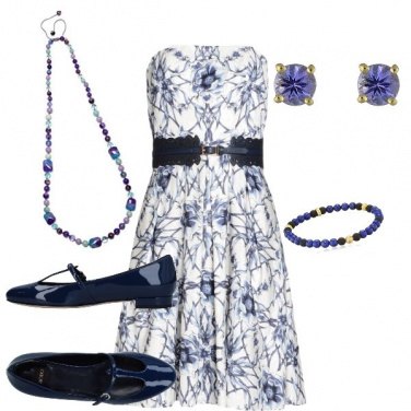 Outfit Con le scarpe di vernice