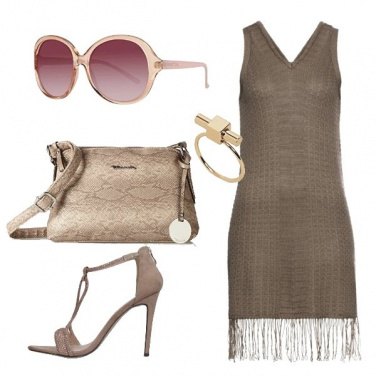 Outfit Miniabito in maglia con frange