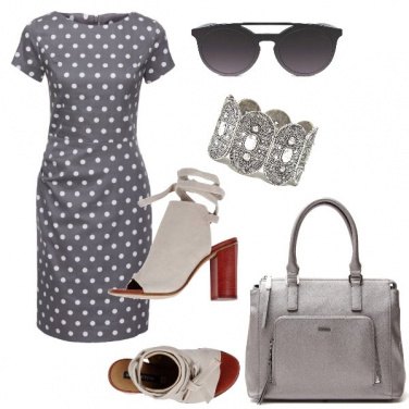 Outfit Un tubino in ufficio