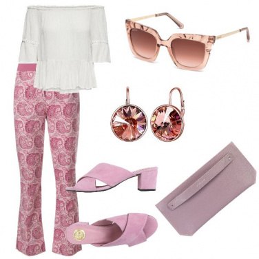 Outfit Etnico di classe