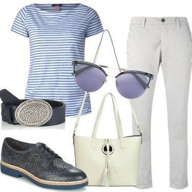 Outfit Basic in azzurro