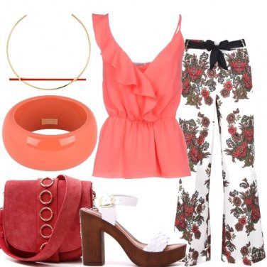 Outfit Il sandalo con zeppa