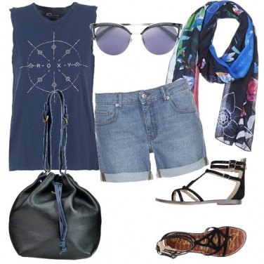 Outfit Blu e nero insieme, si può