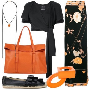 Outfit Easy chic con la gonna floreale