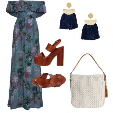 Outfit Il vestito lungo con le spalle scoperte