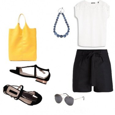Outfit Basic, un tocco di colore in città