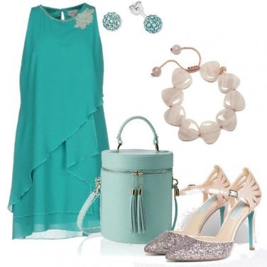 Outfit Turchese con l’abbronzatura