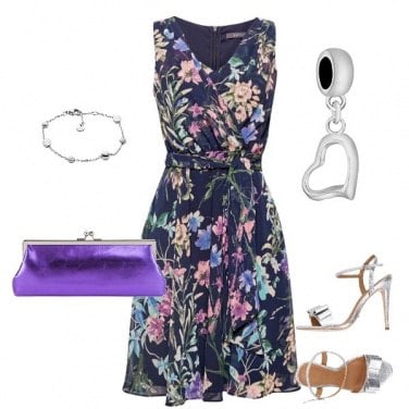 Outfit Violet with flowers