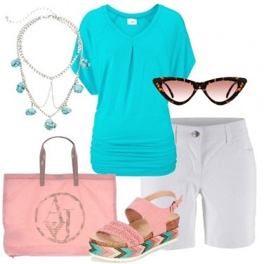 Outfit T-shirt turchese