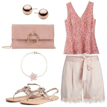 Outfit Romantica in shorts