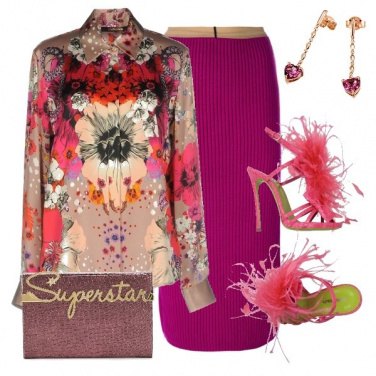 Outfit Piume e stiletto