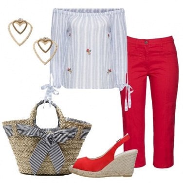 Outfit Pinocchietto rosso e blusa rigata