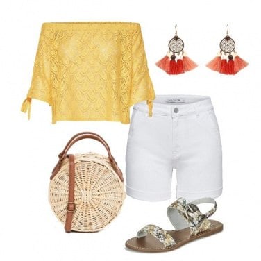 Outfit Gli shorts bianchi