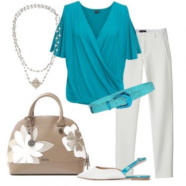 Outfit In ufficio con il sandalo flat