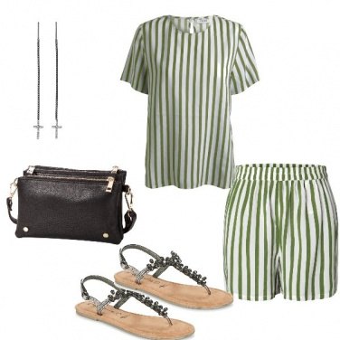Outfit Tofly_pizza con le amiche al lido