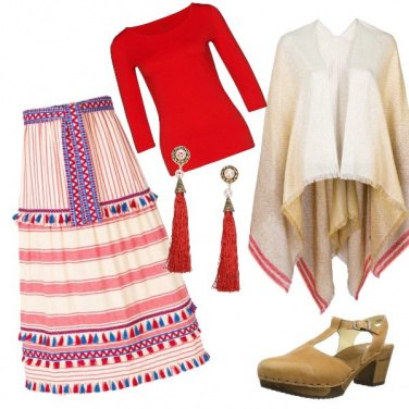 Outfit Rosso etnico