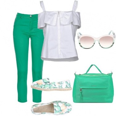 Outfit In centro a caccia di saldi